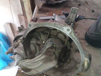 Prodám převodovku škoda Felicie. - 2