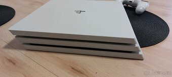 PS4 pro - 2