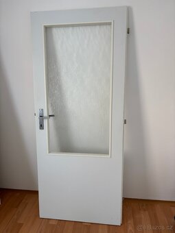 Interiérové dveře bílé prosklené levé - 2