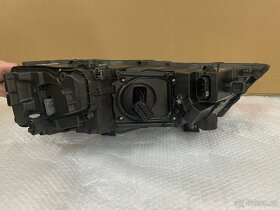 světlomet levý - full LED AUDI Q7 4M0941033 - 2