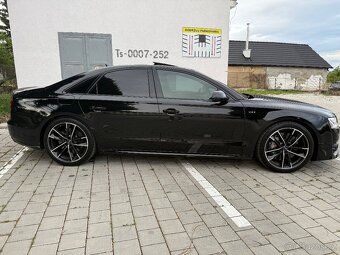 Audi S8 Plus Quattro 4.0 TFSI V8 - 2