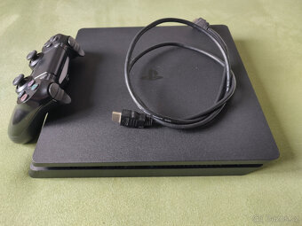 PS4 Slim 500GB s ovladačem, libovolné hry dle výběru - 2