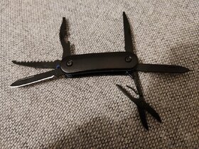 Last of us nůž a baterie - 2