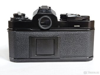 Nikon FE2 - 2