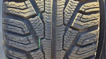 Zimní pneu 225/55/16 Uniroyal - 2