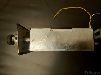 Autorádio Sanyo FT222 retro - 2