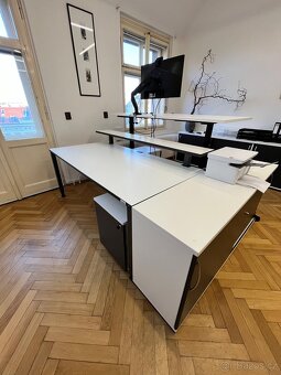 Kancelářský nábytek - 2