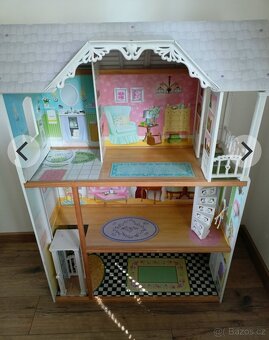 Domeček pro panenky Kidkraft Kaylee  s výtahem - 2