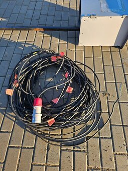 Stavební rozvaděč + kabel 60m - 2