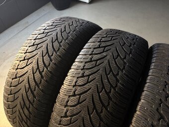 Zimní pneu Nokian 235/65R18 - 2