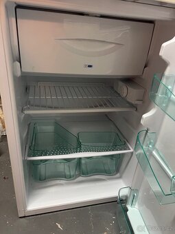 Lednička Polar s malým mrazákem - 2