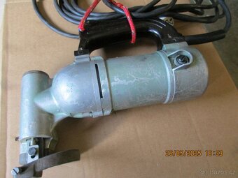 Nůžky na plech - 2