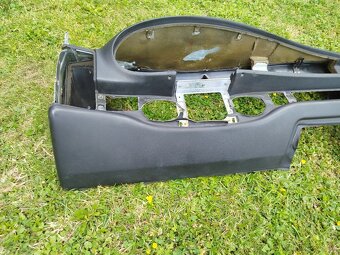 Prodám Porsche 944 palubní desku - 2