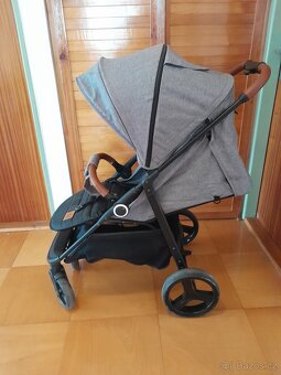 Kočárek Kinderkraft s příslušenstvím - 2