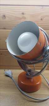 Oranžová lampička - 2