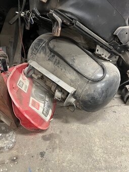 LPG nádrž s plynem - 2