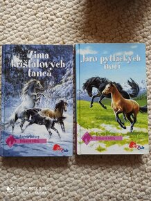 Prodám knihy Pony Club série Volání větru - 2