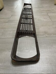 Moskvič 2140 přední maska - 2