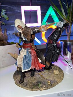 Assasins Creed 4 Black Flag Edward Kenway a Černovous - 2