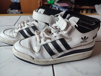 Adidas vel.40,5 cena včetně dopravy - 2