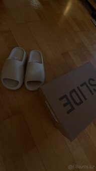 yezzy slide béžové - 2