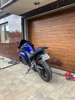 Yzf r 125 2011 - 2