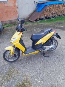 Aprilia Sport City One 125 - 2