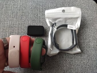 Silikonové náramky na chytré hodinky Xiaomi Band 8 Active - 2