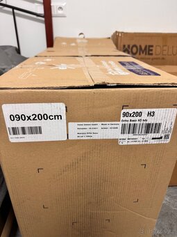 Rodinná postel NUBE se zásuvkami včetně matrací 270x200 - 2