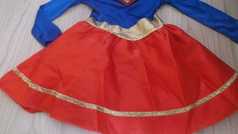 vel.104 kostým šaty Superglirl Brno Kohoutovice - 2