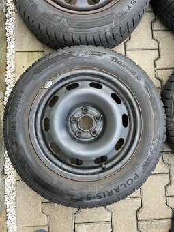 4x plechové disky 5x100 R15, zimní pneu 90% - 2