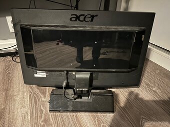 LCD Monitor Acer 24” - 2