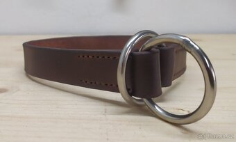 Stahovací kožený obojek s mysliveckým motivem - 2