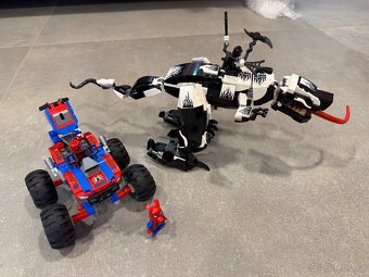 Lego venomosaurus marvel - 2