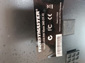 XBOX 360 + kinect + hry + volant - 2