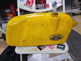 Prodám nádrž jawa 23 mustang - 2