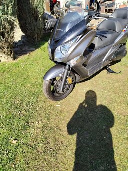 Honda Silver Wing 600 - 2