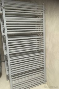 Předsíňové teplovodní radiátory/ sušáky sportovního vybavení - 2