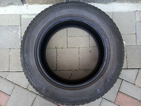 Pneu zimní 215/65R17 - 2