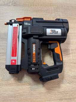 Aku hřebíkovačka Worx WX842.9 20 V bez aku a nabíječky - 2