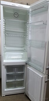 Kombin. lednice 3 šup. Miele. - 2