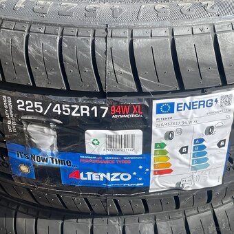 Uplně nové letní pneu 225/45 R17 94W XL Altenzo - 2