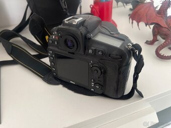 Nikon D810 - 2