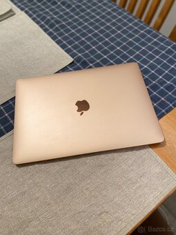 Apple MacBook Air 13" (M1, 2020) - 2