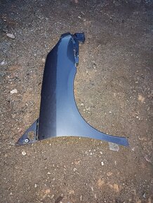 Blatníky přední na Peugeot 807 - 2