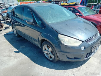 Ford S-max 2.0 ( AZWA ) 96kW r.2008 šedá na náhradní díly - 2