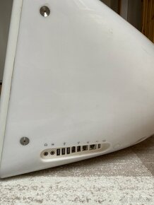 Apple EMac G4 - 2