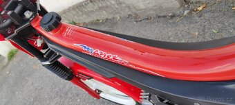 Moped manet Korado - 2