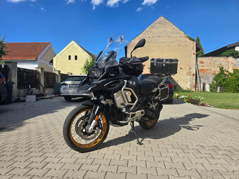 BMW R 1250 GSA triple black najeto 7406km rok 2024 - 2