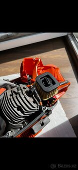 Husqvarna 572 xp G s výhřevem rukojeti - 2